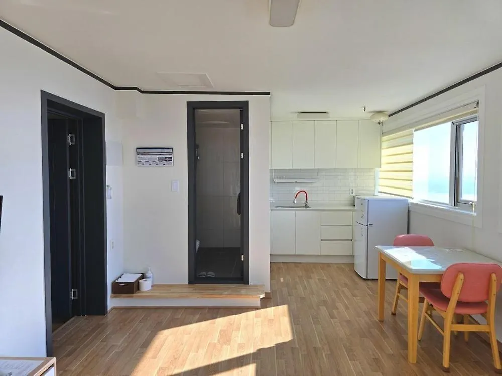 Incheon Donggeumdo Hanguk Villa South Korea