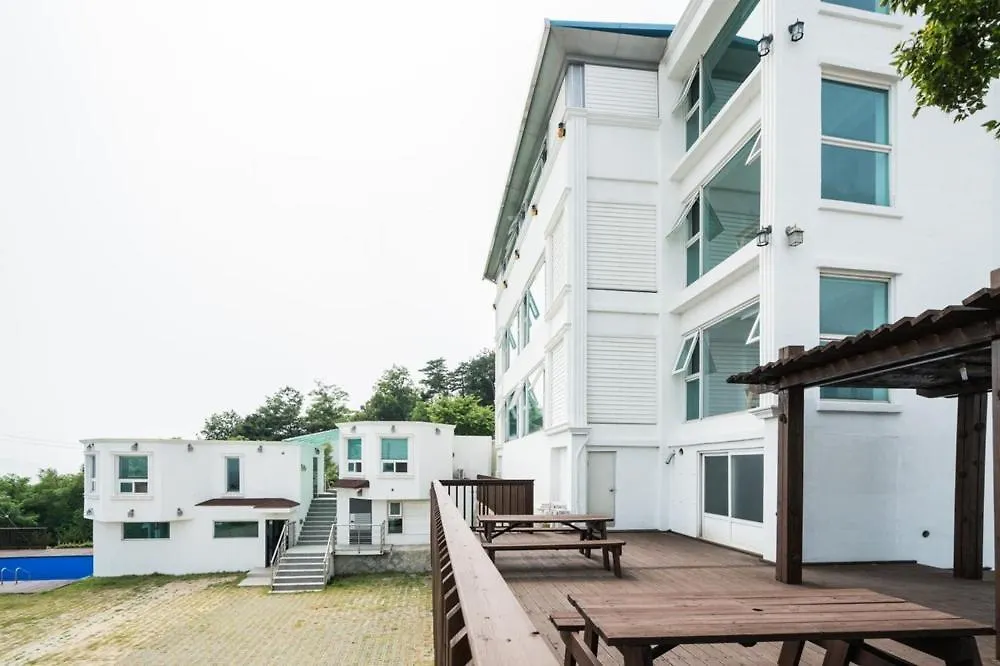 Incheon Donggeumdo Hanguk Villa 3*,
