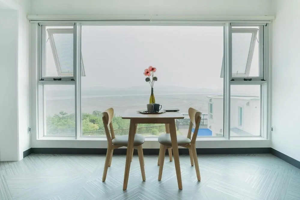 Incheon Donggeumdo Hanguk Villa South Korea